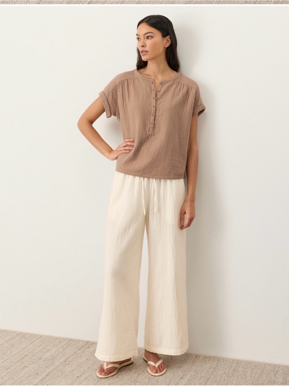 Relaxed Wide-Leg Drawstring Pants in Cream